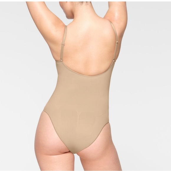Skims sculpting shape wear VNeck Spandex lightweight seamless Bodysuit Ochre XXS - Picture 6 of 6